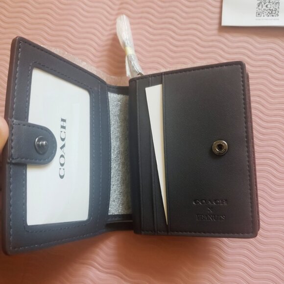 Coach x Peanuts Snap Wallet with Snoopy Ski Motif NWT - Picture 9 of 15